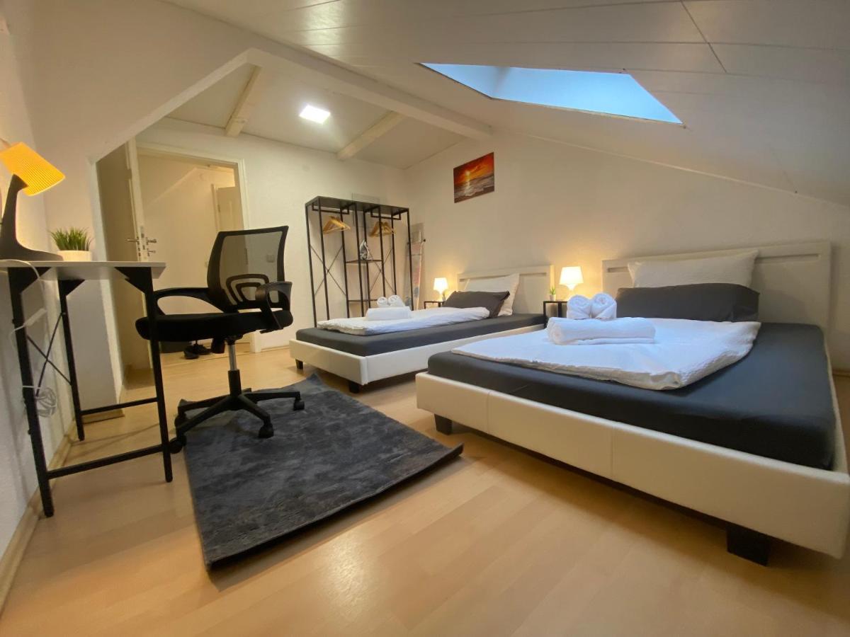 Deluxe Business Suite Mit Netflix Premium & Parkplatz, Zentral Zu Audi & Schwarz Gruppe With 2 Bedrooms Bad Friedrichshall Kültér fotó