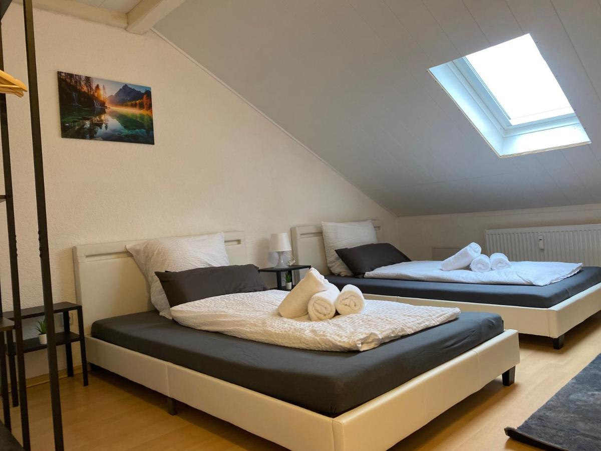 Deluxe Business Suite Mit Netflix Premium & Parkplatz, Zentral Zu Audi & Schwarz Gruppe With 2 Bedrooms Bad Friedrichshall Kültér fotó
